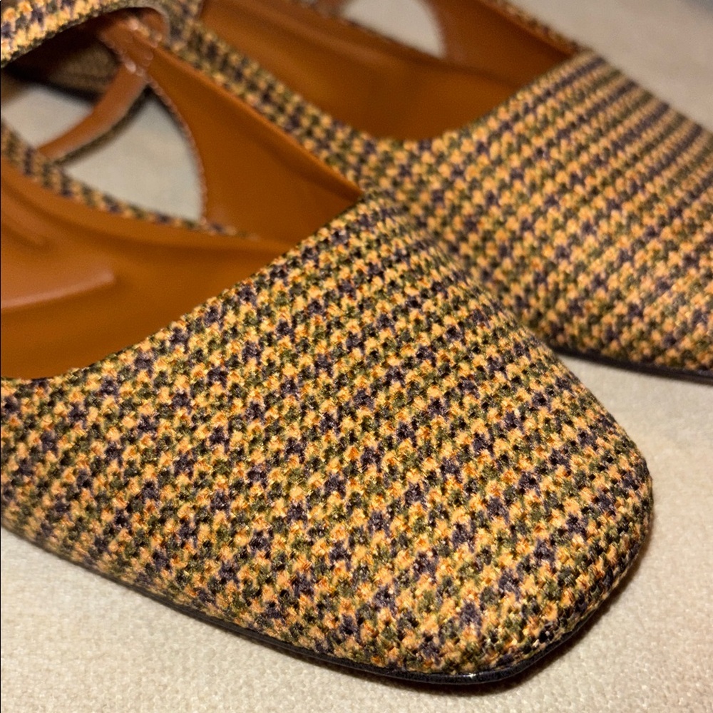 Franco Sarto Slingback Sandals - Picture 4 of 6